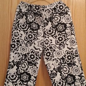Black & White Floral wide leg long Capri pants